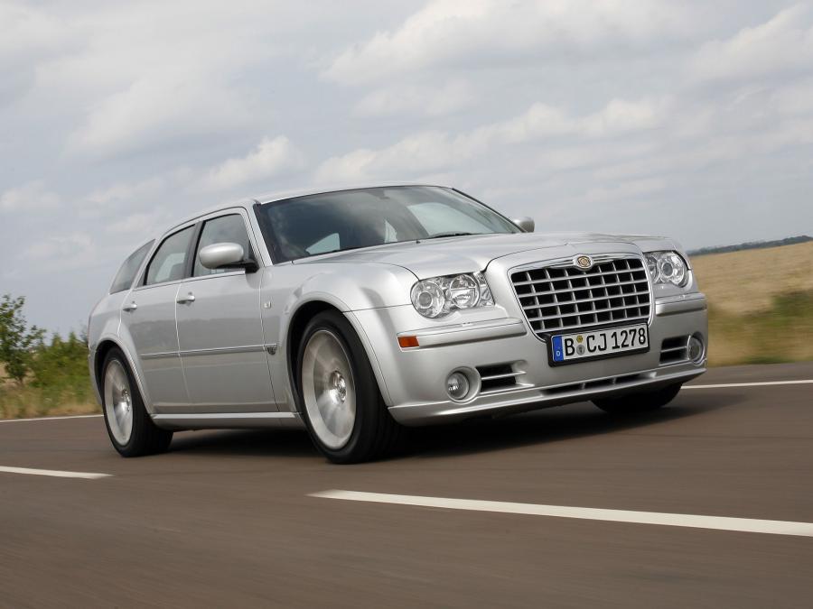  Chrysler 300C SRT8 Touring 2006 года  (фото 19 из 21)